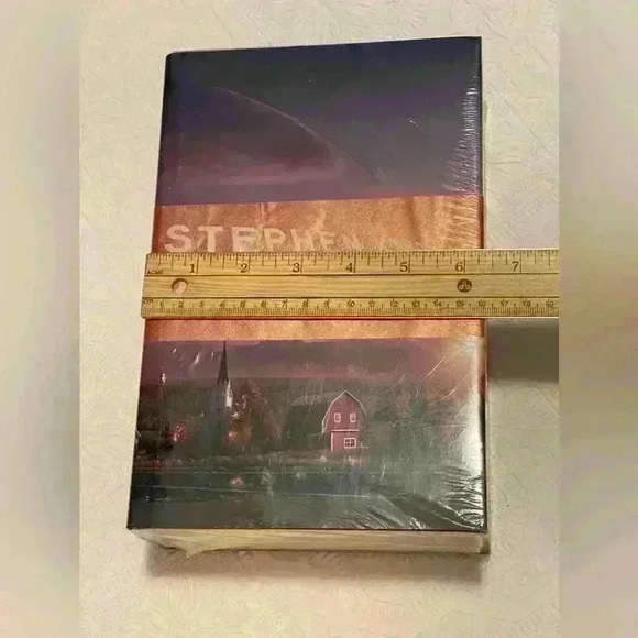 Stephen King Brand New Under The  Dome Hardcover Book Viking Books - Picture 9 of 9